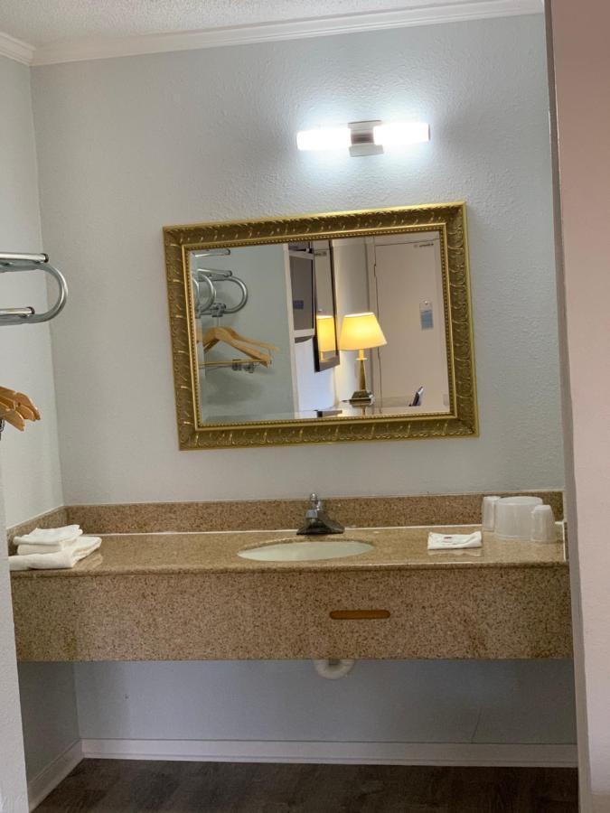6 Newport News, Va - Eustis Hotel